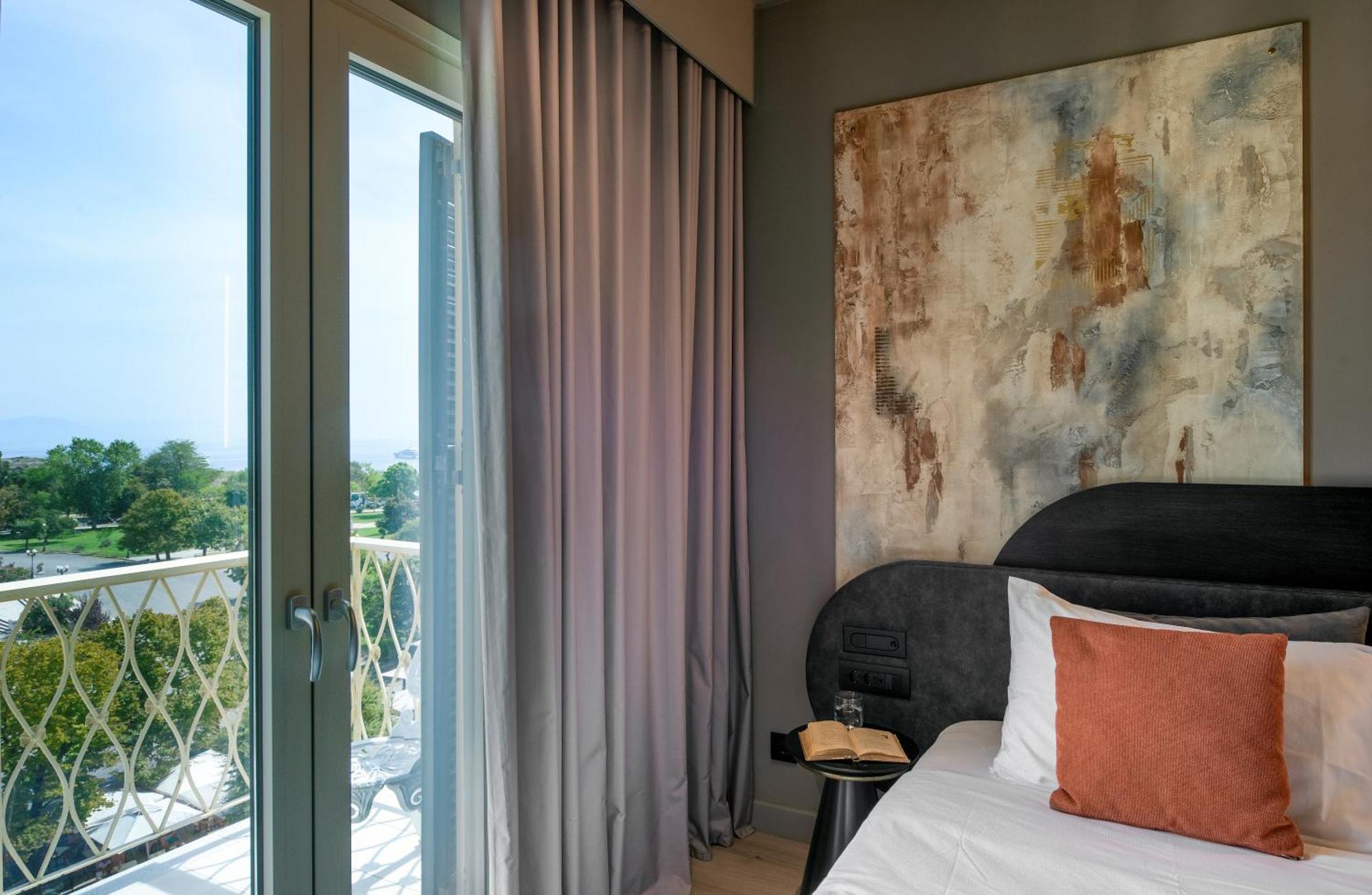 Arcadion Hotel 3*